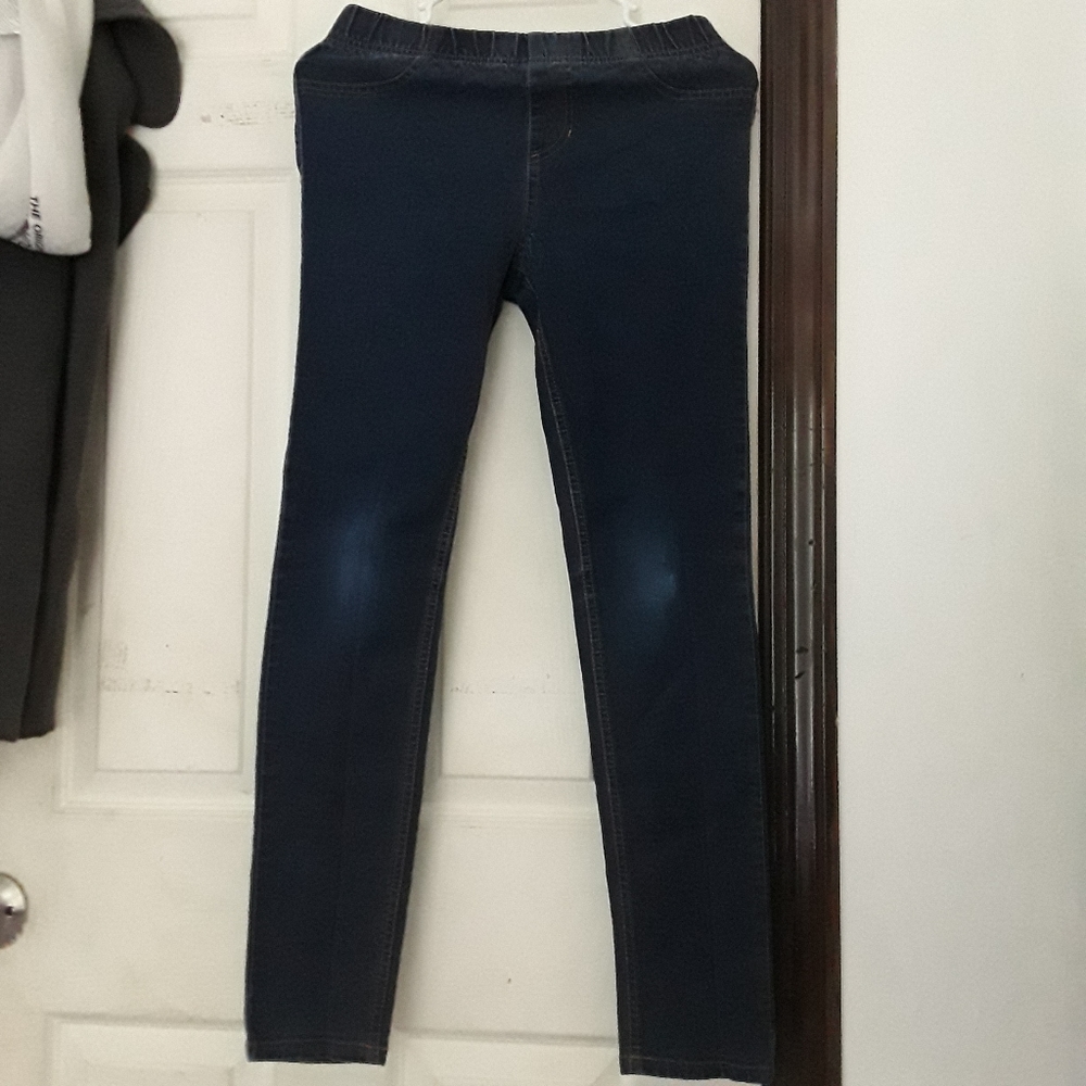 Dark wash jeggings